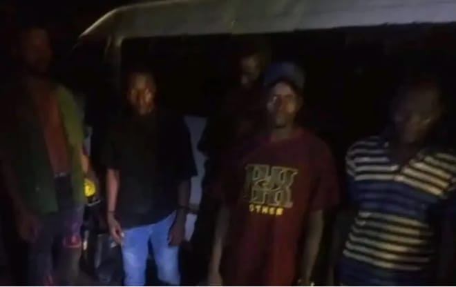 Army rescues 11 travellers in Kogi after gunmen flee into bush